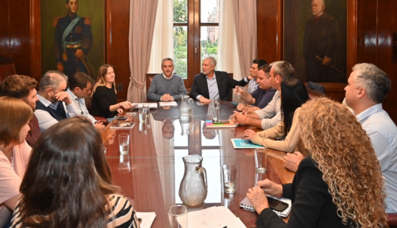 La Plata: Larroque y Alak se reunieron para abordar una agenda social articulada