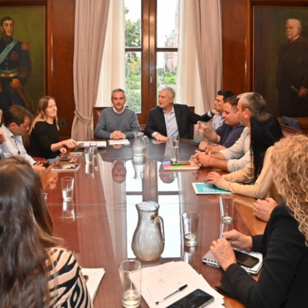 La Plata: Larroque y Alak se reunieron para abordar una agenda social articulada