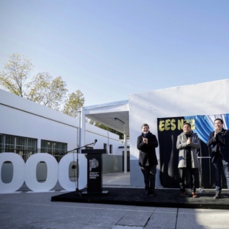 Kicillof sacó pecho con la inauguración del aula Nº 1.000