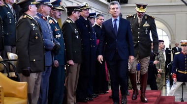 Macri: “Los militares colaborarán con la seguridad interior”