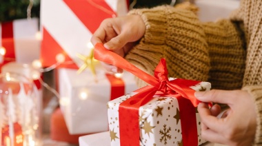 Navidad y ahorro: 5 consejos para comprar regalos sin fundirte en el intento