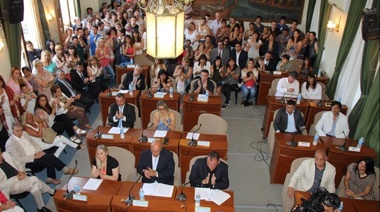 Aprueban mayor carga impositiva a las empresas