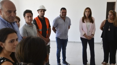Vidal visitó obras de refacción en dos escuelas de Quilmes
