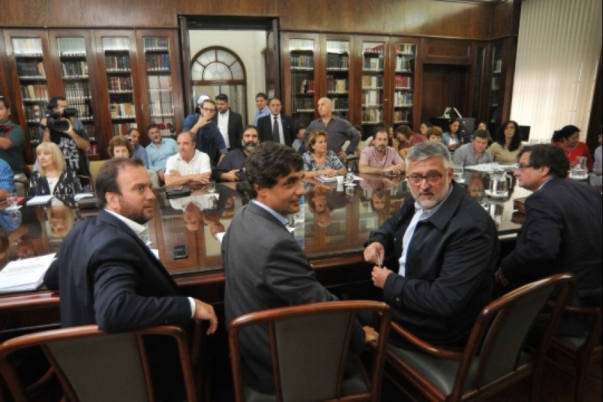El Gobierno y los docentes iniciarán esta semana la negociación salarial