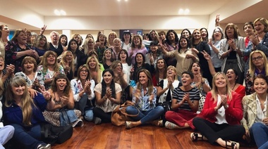 Magario encabezó un encuentro de mujeres peronistas de todo el país