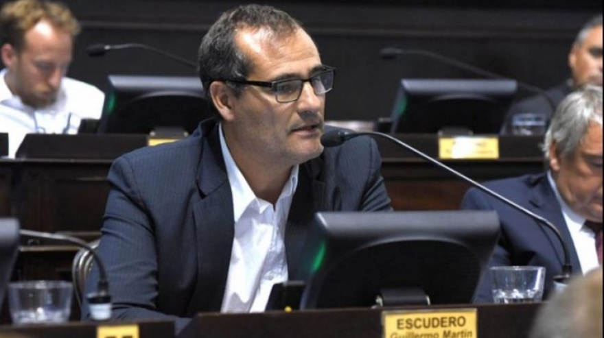 Guillermo Escudero presentó un proyecto para bajar el valor del boleto de colectivo