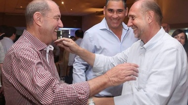 Perotti se reunió con intendentes de Buenos Aires