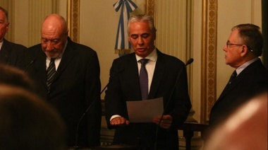 Tras meses de tironeos, Sergio Torres juró como ministro de la Corte