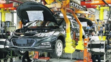 Entre 2018 y 2019, la producción automotriz suma una caída del 33,6%