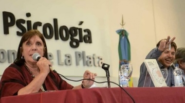 Teresa García le respondió a Vidal: "Usted fue la que decidió endeudarse en dólares, a tasa alta, a corto plazo y en jurisdicción extranjera"