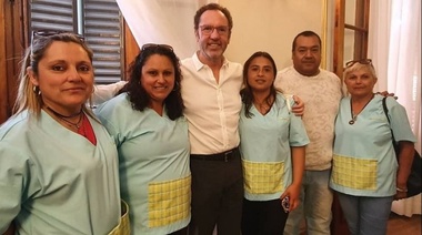 Walter Torchio reconoció a empleados municipales y rechazó el golpe de Estado en Bolivia