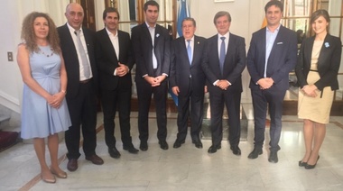 Diputados bonaerenses se reunieron con el embajador argentino en España Ramón Puerta
