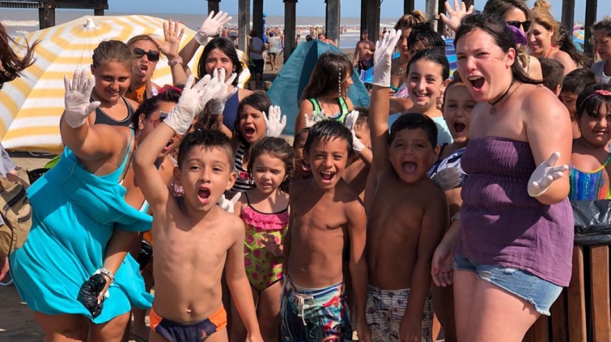 Flavia Delmonte encabezó otra jornada de concientización sobre limpieza de playas