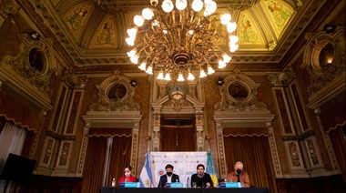 Kicillof anunció el pase a planta permanente de casi 15 mil trabajadores estatales