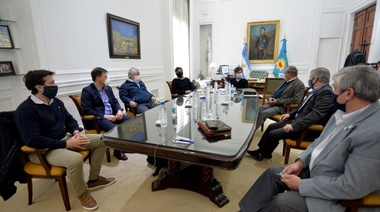 Kicillof y los intendentes coincidieron en la "necesidad de seguir trabajando en conjunto con la provincia"