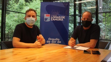 Otermín sugirió que la oposición colabore para que la gente se anote para vacunarse: “¿O ya no tocan más timbre?”