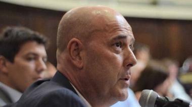Senador cuestionó a la oposición por “intentar confundir” a la sociedad sobre la vacunación