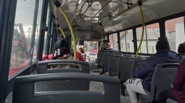 La Plata: piden que se refuerce la frecuencia de los colectivos en horario escolar