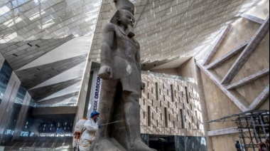 Sale a la luz cómo es el nuevo Gran Museo Egipcio donde trasladaron a las 22 momias