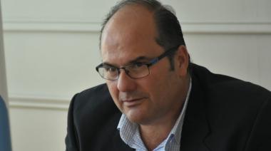 El intendente de Tordillo destacó la campaña de vacunación y criticó a la oposición por "hacer politiquería"