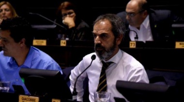 Giacobbe: “De concretarse la compra de 10 millones de dosis, sería un escenario óptimo”