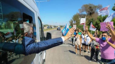Alberto le dio su celular a una mujer que le pidió ayuda por violencia de género
