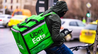 Uber Eats ya permite pedir cannabis a través de su app en Canadá