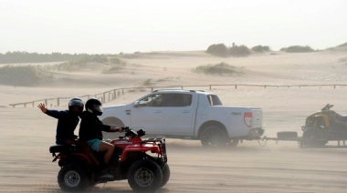 Buscan regular la circulación de vehículos a motor en las playas bonaerenses