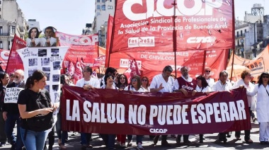 Profesionales de la salud bonaerense piden que la "sobrecarga laboral" se reconozca en el salario