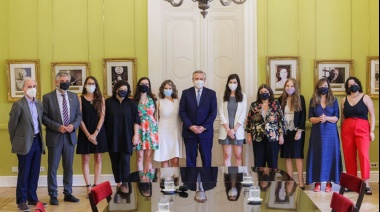 Alberto Fernández: "Queremos poner en valor el aporte de la mujer para el desarrollo de nuestra sociedad”