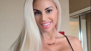 Marcela Iglesias, la mujer que gastó 60 mil dólares para convertirse de Barbie a Pamela Anderson