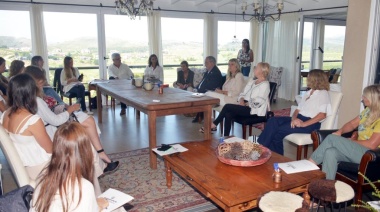 Tandil: Lunghi mantuvo un encuentro con mujeres de diferentes sectores