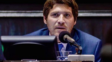 Diputado libertario pide simplificar y acelerar el desalojo de propiedades