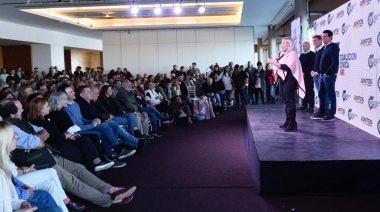 Carrió cerró el congreso de la Coalición Cívica bonaerense: “Hoy no se puede ser neutral”
