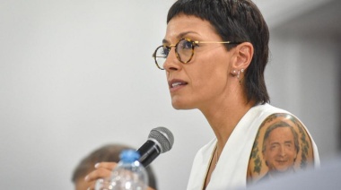 "Es el precio que tengo que pagar por ser distinta en la política", declaró Mayra Mendoza