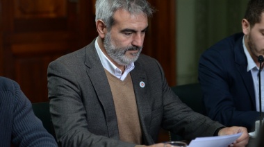 Senador del FdT pidió que Buenos Aires haga eje en la autonomía municipal