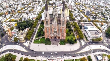 En La Plata capacitarán a vecinos para que reciban a los turistas que lleguen a la ciudad