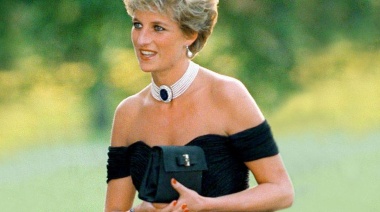 Lady Di, amada por el pueblo, odiada por la Corona