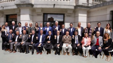 Espert lanza su candidatura a la gobernación y anuncia los ejes de su propuesta