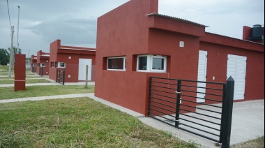 Simone: “Estamos llegando a cada punto de la PBA con obras que facilitan el acceso a la vivienda”