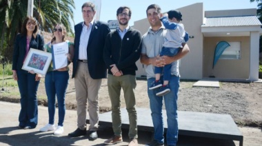 Para Simone, las obras garantizan el acceso a la vivienda y motorizan la economía local