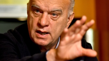 Grindetti dice tener "huevos" para eliminar los planes sociales