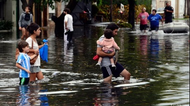 “A diez años de la gran inundación en La Plata, la ciudad todavía está en riesgo”, aseguraron asambleístas locales