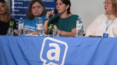 "Hay que priorizar las políticas de inclusión para personas con autismo", dijo la diputada López