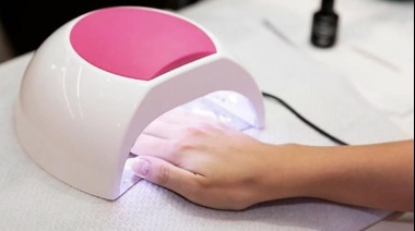 ¿Aumentan las lámparas de secado para manicura el riesgo de cáncer?