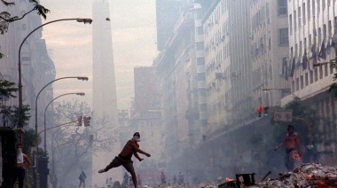 Dónde ver "Diciembre 2001" la serie que recomendó Cristina Kirchner