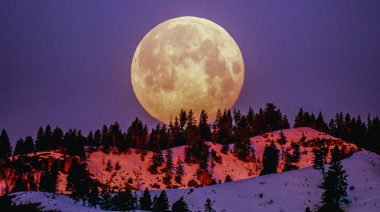 "Luna de esturión": el espectáculo en los cielos que dejó la primera superluna de agosto