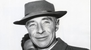 Furor en el cine: quién fue Robert Oppenheimer, el arrepentido padre de la bomba atómica