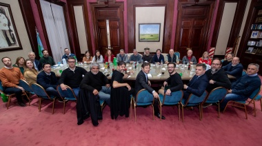 Kicillof reunió a su gabinete  tras la victoria en la provincia