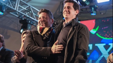 Junto a Wado de Pedro, Gustavo Menéndez encabezó el cierre de la Expo Hecho en Merlo